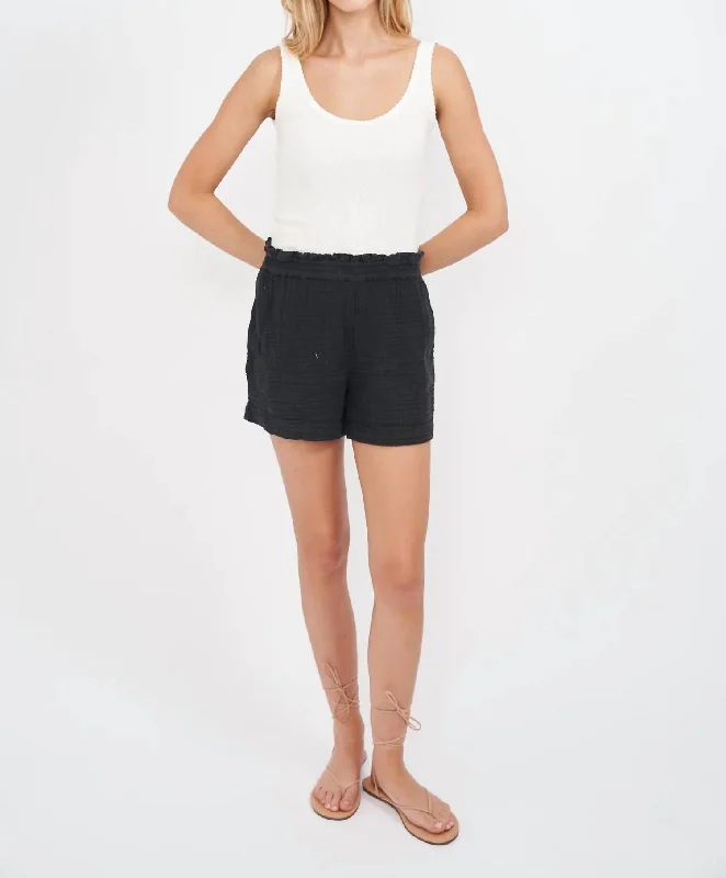 Ava Gauze Shorts In Black