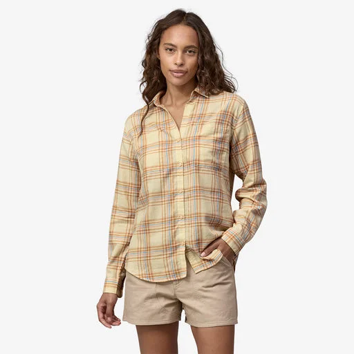 Patagonia Women's Lightweight A/C Buttondown Shirt